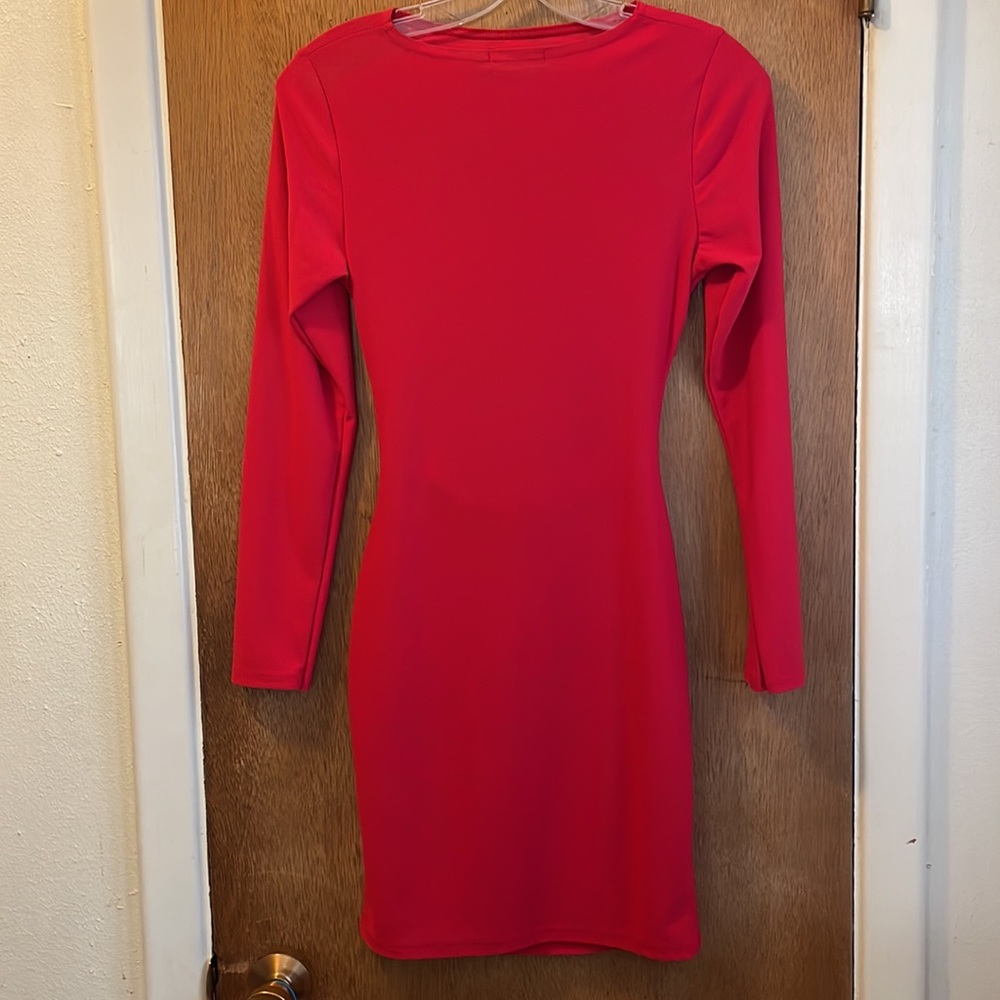 PrettyLittleThing USA Sz 6 Little Red Dress Oo..La La… - Picture 2 of 5